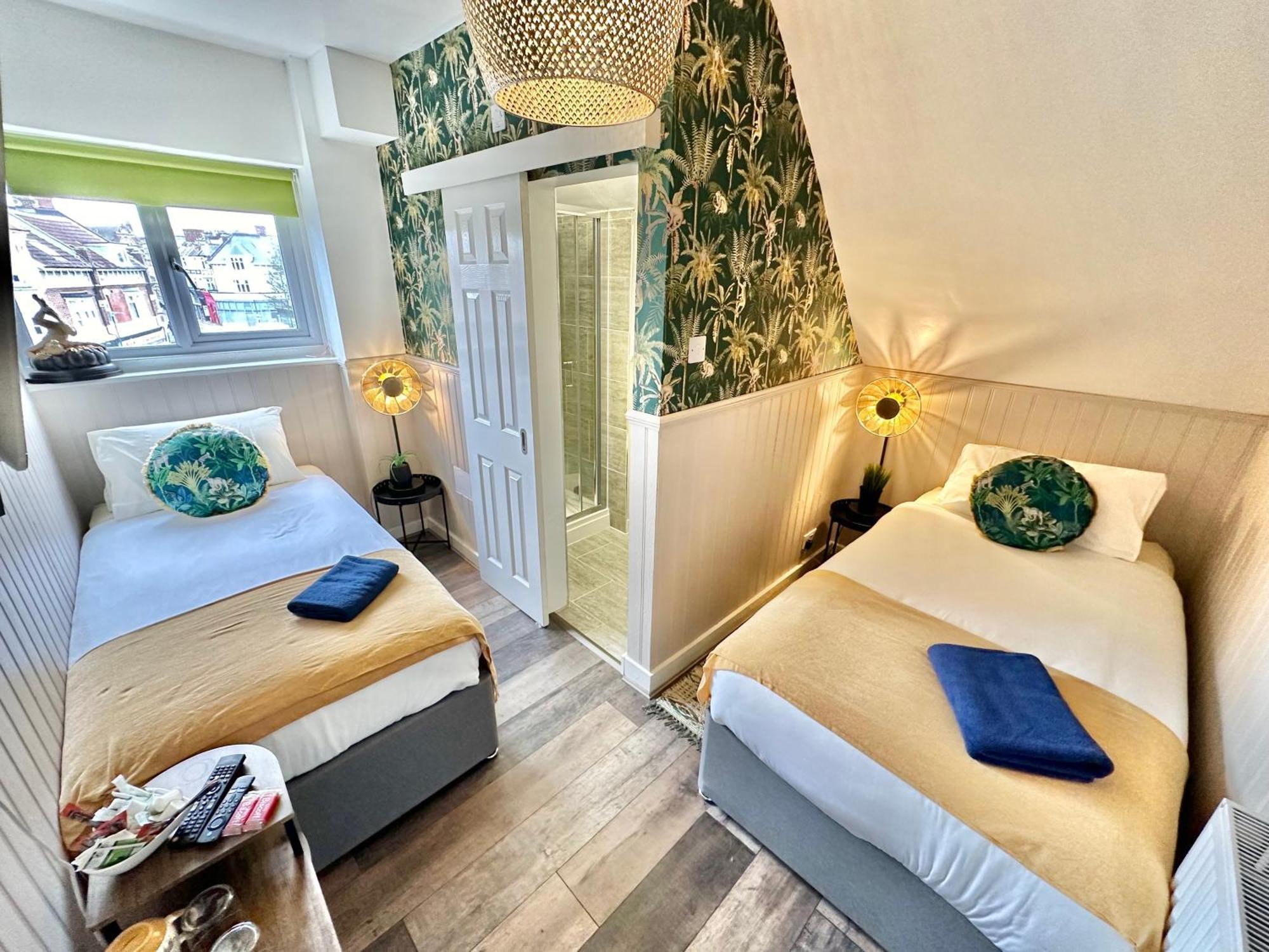 Lemur Lodge - Boutique Apartments - Short Stroll To The Beach Bournemouth Zewnętrze zdjęcie